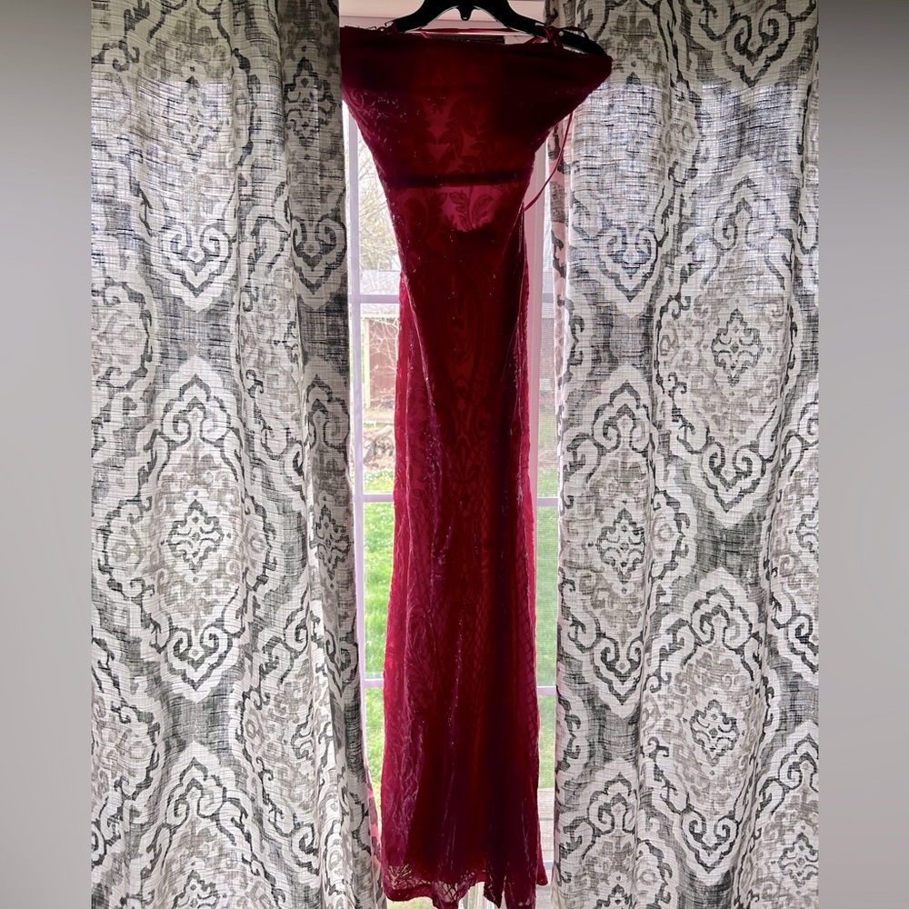 prom dress. windsor. size large. pink